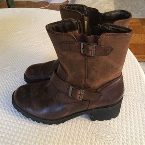 Perfect condition Eastland Winter Leather Boots